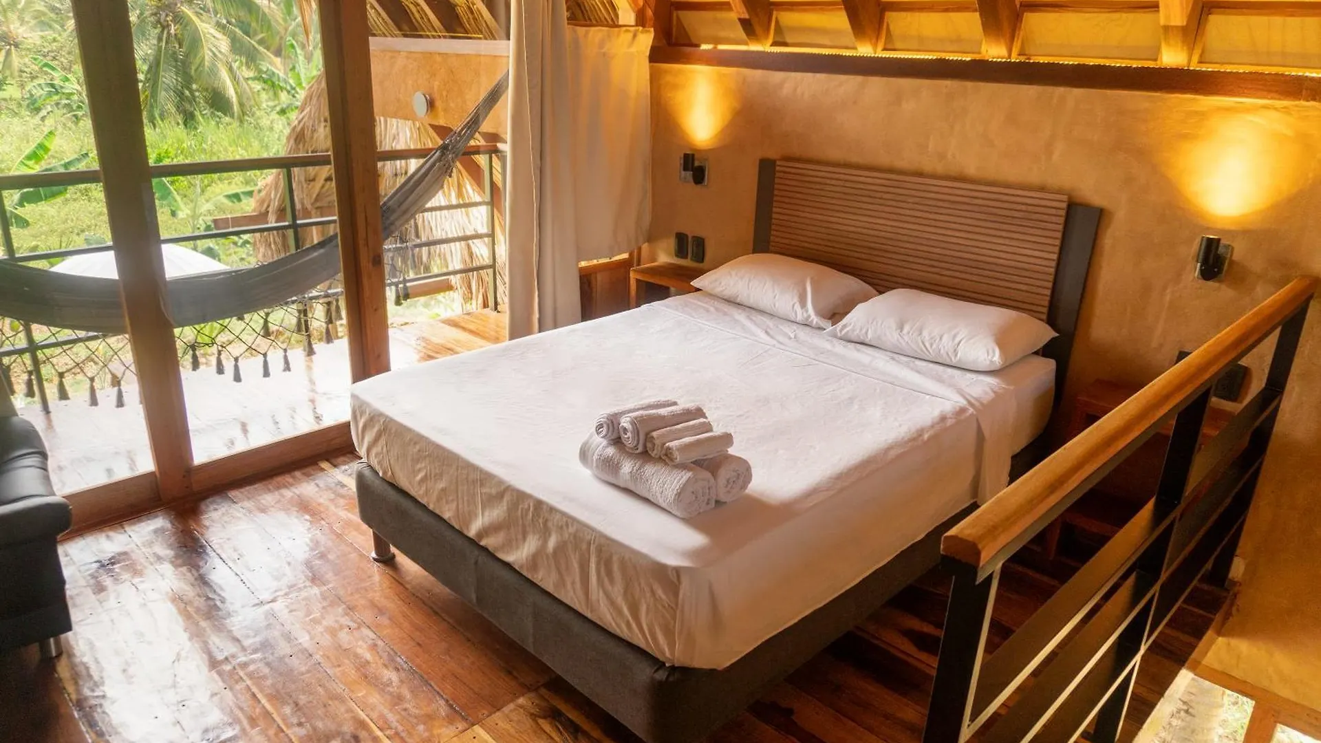 Cabanas Con Jacuzzi, Tayrona Via Palomino - Villa Puy Santa Marta  Colombia